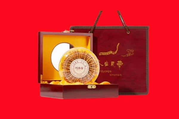 收购资讯:甘南卓尼县回收冬虫夏草是按克吗